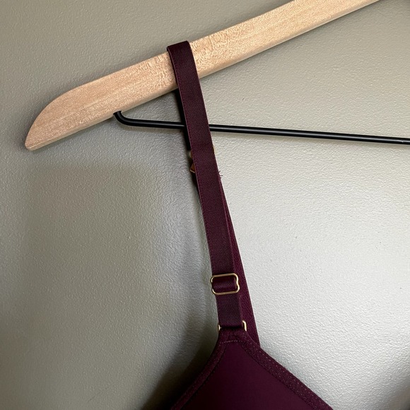 NWOT Lively The Spacer T-Shirt Bra Burgundy Red Size 34A Wireless Lightly Padded - Picture 5 of 16